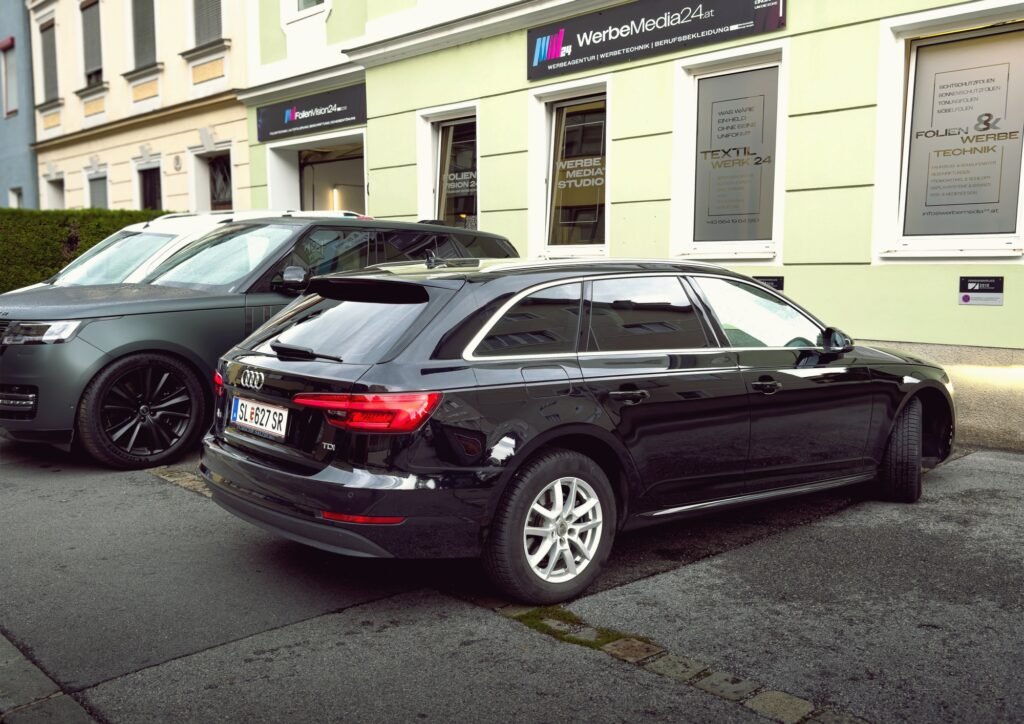 Audi nach professioneller Scheibentönung in Salzburg mit dunkel folierten Autoscheiben